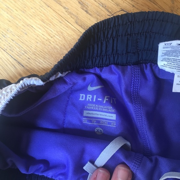 Nike Dry Fit Shorts with built in spandex - Picture 2 of 3